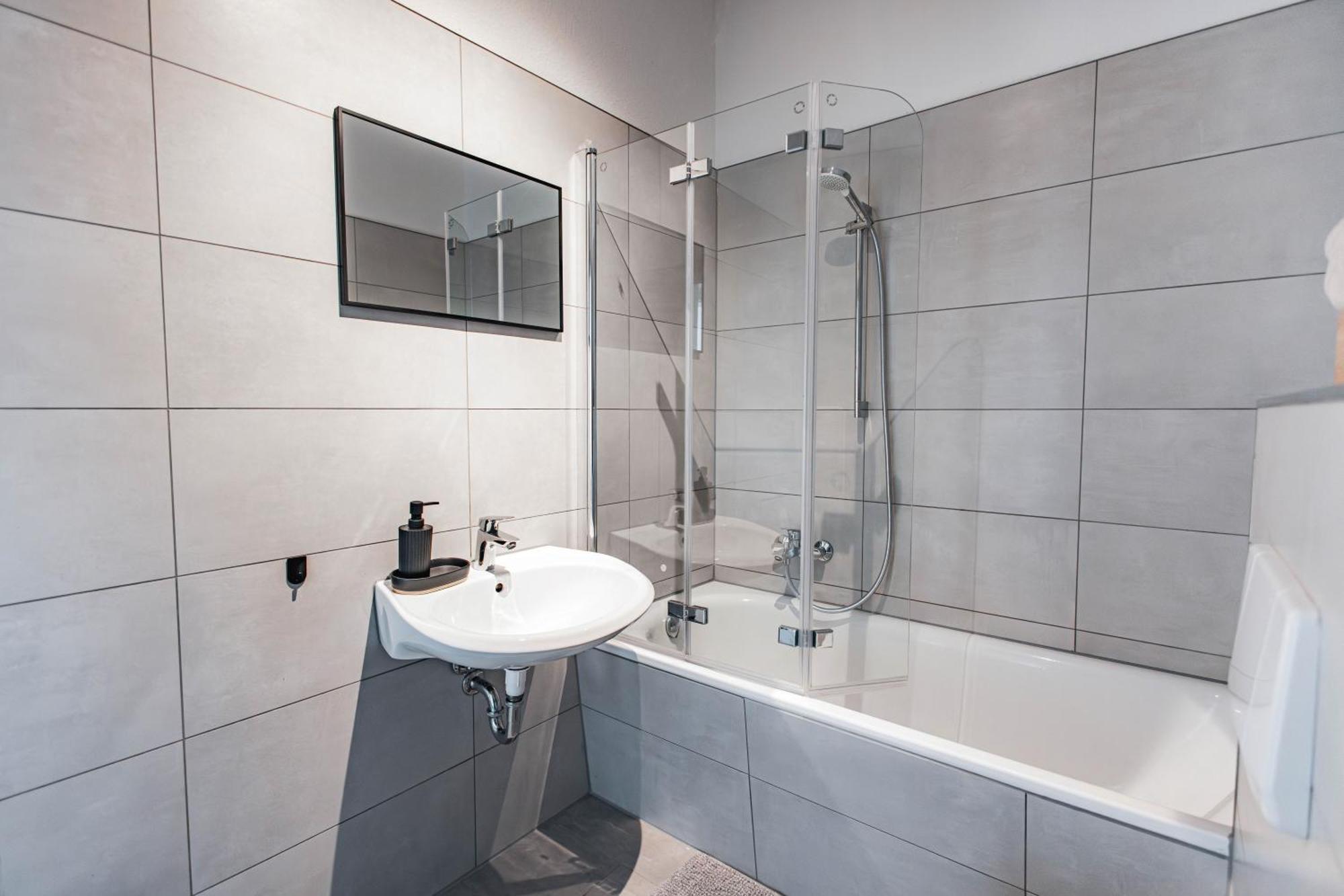 Prime - 2 Zimmer Wohnung Direkt Am Fluss Leipzig Luaran gambar